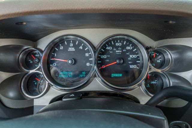 2013 GMC Sierra 1500 SLE White Diamond Edition / WELL SERVICED / RWD | Austin, TX | Rocky Mountain Truck Stop Austin 2013 GMC Sierra 1500 SLE White Diamond Edition / WELL SERVICED / RWD | Austin, TX | Rocky Mountain Truck Stop Austin