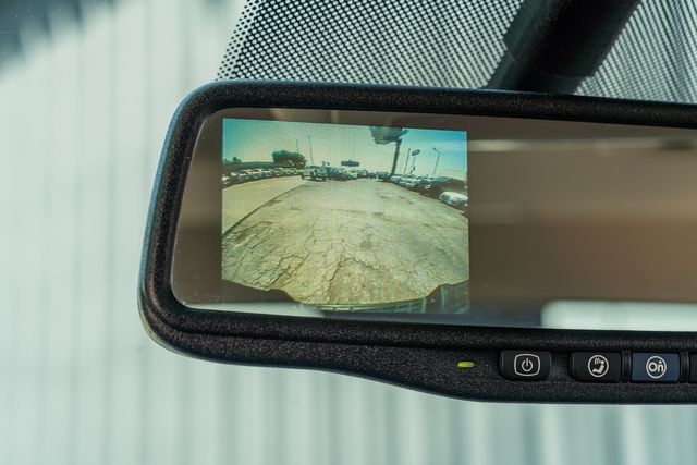2013 GMC Sierra 1500 SLE White Diamond Edition / WELL SERVICED / RWD | Austin, TX | Rocky Mountain Truck Stop Austin 2013 GMC Sierra 1500 SLE White Diamond Edition / WELL SERVICED / RWD | Austin, TX | Rocky Mountain Truck Stop Austin