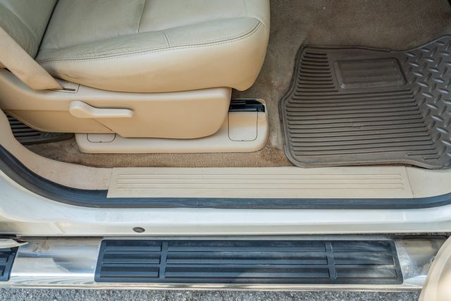 2013 GMC Sierra 1500 SLE White Diamond Edition / WELL SERVICED / RWD | Austin, TX | Rocky Mountain Truck Stop Austin 2013 GMC Sierra 1500 SLE White Diamond Edition / WELL SERVICED / RWD | Austin, TX | Rocky Mountain Truck Stop Austin