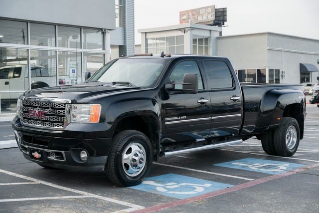2013 GMC Sierra 3500HD Denali CREW CAB LONG BED DRW 4X4 / CLEAN CARFAX | Austin, TX | Rocky Mountain Truck Stop Austin 2013 GMC Sierra 3500HD Denali CREW CAB LONG BED DRW 4X4 / CLEAN CARFAX | Austin, TX | Rocky Mountain Truck Stop Austin