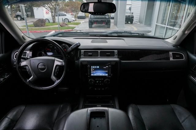 2013 GMC Sierra 3500HD Denali CREW CAB LONG BED DRW 4X4 / CLEAN CARFAX | Austin, TX | Rocky Mountain Truck Stop Austin 2013 GMC Sierra 3500HD Denali CREW CAB LONG BED DRW 4X4 / CLEAN CARFAX | Austin, TX | Rocky Mountain Truck Stop Austin