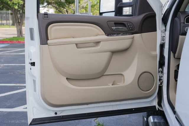 2013 GMC Sierra 3500HD Denali CREW CAB LONG BED DRW 4X4 / REGULAR SERVICE | Austin, TX | Rocky Mountain Truck Stop Austin