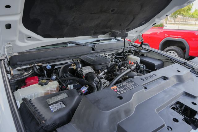 2013 GMC Sierra 3500HD Denali CREW CAB LONG BED DRW 4X4 / REGULAR SERVICE | Austin, TX | Rocky Mountain Truck Stop Austin 2013 GMC Sierra 3500HD Denali CREW CAB LONG BED DRW 4X4 / REGULAR SERVICE | Austin, TX | Rocky Mountain Truck Stop Austin