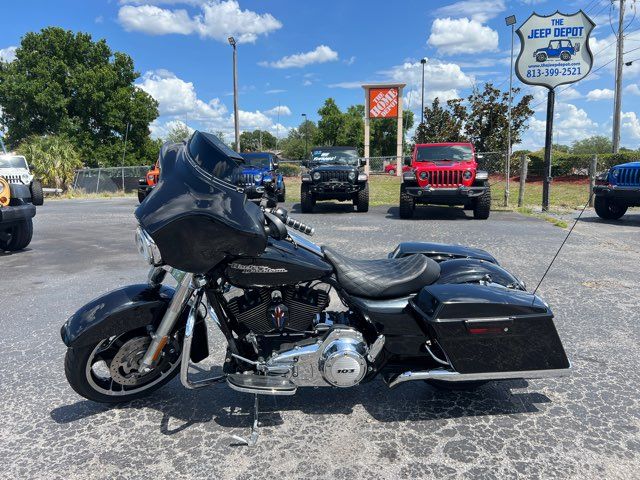 2013 Harley-Davidson Street Glide FLHX