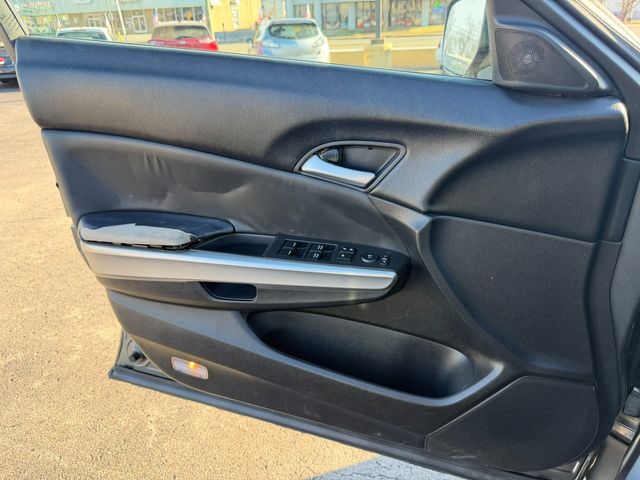 2013 Honda Crosstour EX V6 | Nashville, TN | Auto Mart Used Cars Inc. 2013 Honda Crosstour EX V6 | Nashville, TN | Auto Mart Used Cars Inc.