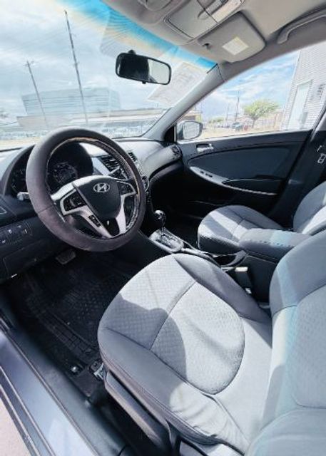 2013 Hyundai Accent SE | Lubbock, TX | Chaparral Motors - Lubbock 2013 Hyundai Accent SE | Lubbock, TX | Chaparral Motors - Lubbock