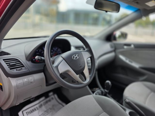 2013 Hyundai ACCENT GS 2013 Hyundai ACCENT GS