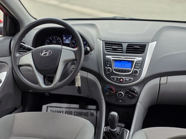 2013 Hyundai ACCENT GS 2013 Hyundai ACCENT GS