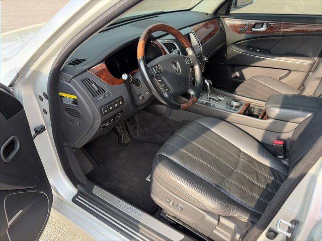 2013 Hyundai Equus Signature