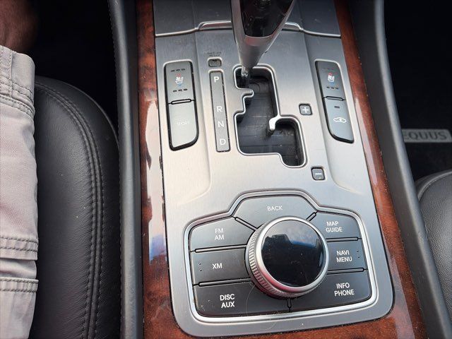 2013 Hyundai Equus Signature