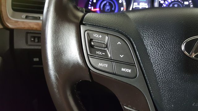 2013 Hyundai SANTA FE Sport 2.4L | Carrollton, TX | Legend Motorcars of Carrollton 2013 Hyundai SANTA FE Sport 2.4L | Carrollton, TX | Legend Motorcars of Carrollton