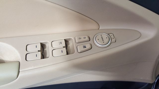 2013 Hyundai SONATA GLS | Carrollton, TX | Legend Motorcars of Carrollton 2013 Hyundai SONATA GLS | Carrollton, TX | Legend Motorcars of Carrollton