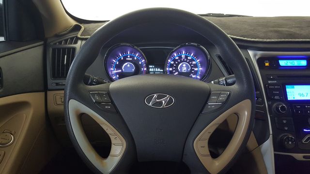 2013 Hyundai SONATA GLS | Carrollton, TX | Legend Motorcars of Carrollton 2013 Hyundai SONATA GLS | Carrollton, TX | Legend Motorcars of Carrollton
