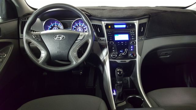 2013 Hyundai SONATA GLS | Carrollton, TX | Legend Motorcars of Carrollton 2013 Hyundai SONATA GLS | Carrollton, TX | Legend Motorcars of Carrollton