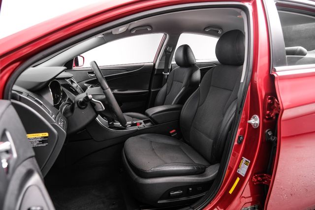 2013 Hyundai SONATA SE Automatic OneOwner HeatedSeats PremiumAlloys | Dallas, TX | Stevens Motor Company LLC