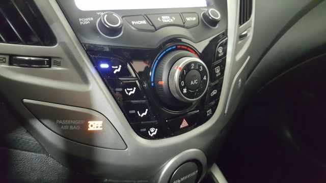 2013 Hyundai VELOSTER Base | Carrollton, TX | Legend Motorcars of Carrollton 2013 Hyundai VELOSTER Base | Carrollton, TX | Legend Motorcars of Carrollton