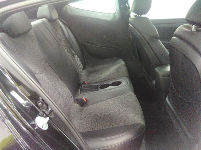 2013 Hyundai Veloster w/Black Int | Maryland Heights, MO | Continental Auto Sales