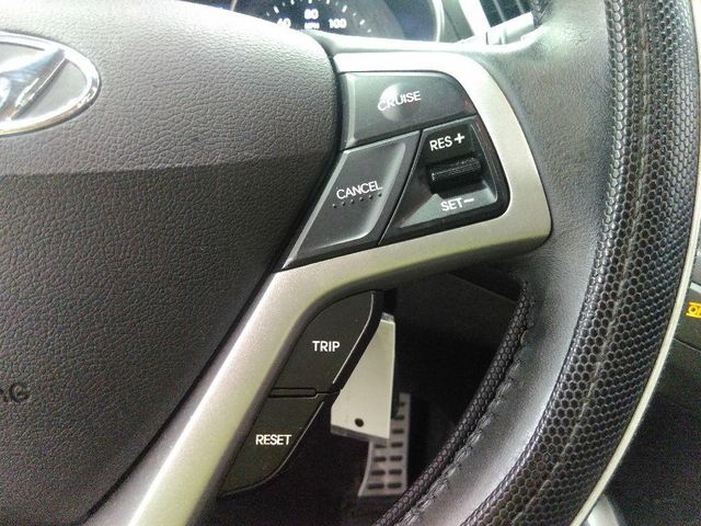 2013 Hyundai Veloster w/Black Int | Maryland Heights, MO | Continental Auto Sales