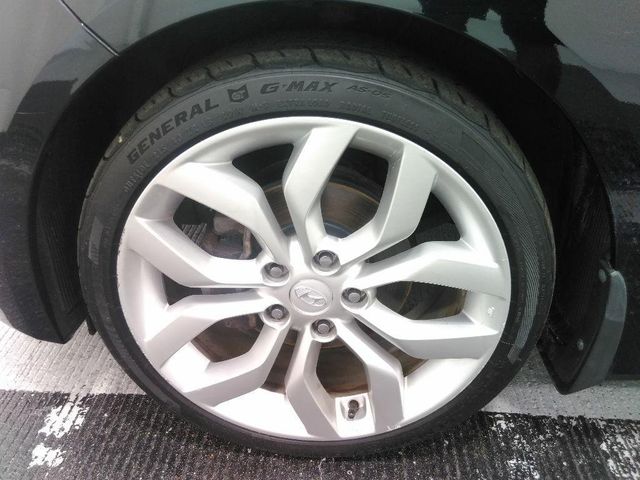 2013 Hyundai Veloster w/Black Int | Maryland Heights, MO | Continental Auto Sales