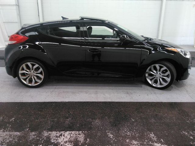 2013 Hyundai Veloster w/Black Int | Maryland Heights, MO | Continental Auto Sales 2013 Hyundai Veloster w/Black Int | Maryland Heights, MO | Continental Auto Sales