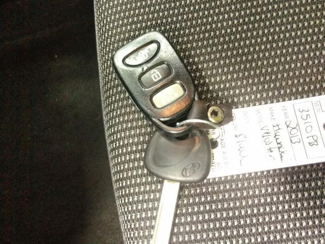 2013 Hyundai Veloster w/Black Int | Maryland Heights, MO | Continental Auto Sales