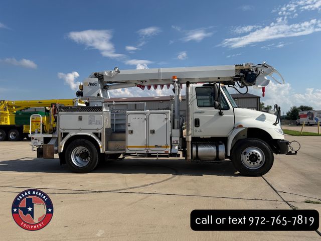 2013 International 4400 Digger Derrick
