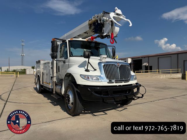 2013 International 4400 Digger Derrick