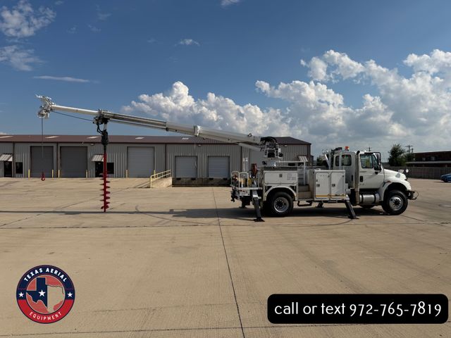 2013 International 4400 Digger Derrick