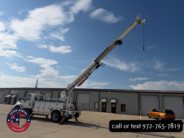 2013 International 4400 Digger Derrick