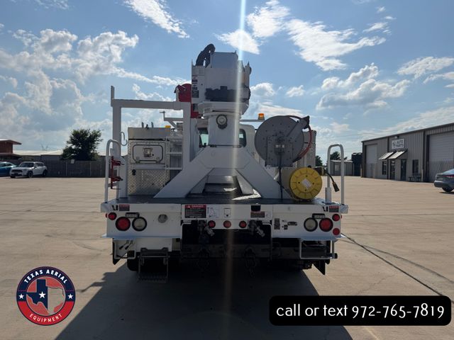2013 International 4400 Digger Derrick