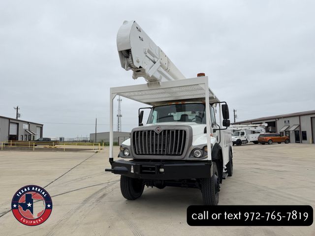 2013 International 7300 4X4 Bucket Truck