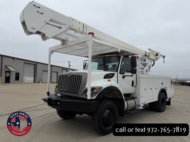 2013 International 7300 4X4 Bucket Truck
