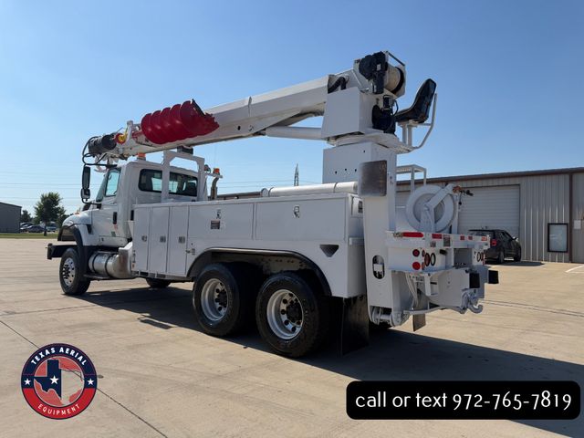 2013 International 7500 6X6 Digger Derrick
