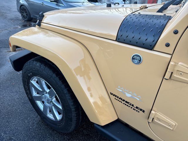 2013 Jeep Wrangler Unlimited Sahara