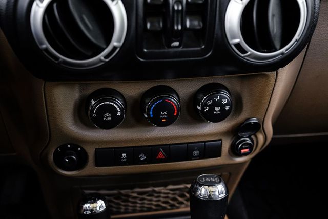 2013 Jeep Wrangler Unlimited Unlimited Sahara