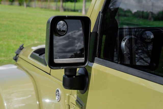 2013 Jeep Wrangler Unlimited Unlimited Sahara