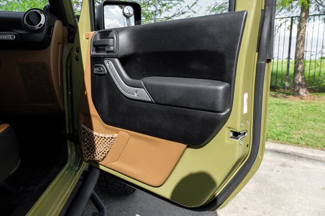 2013 Jeep Wrangler Unlimited Unlimited Sahara