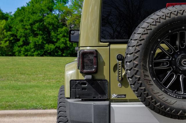 2013 Jeep Wrangler Unlimited Unlimited Sahara