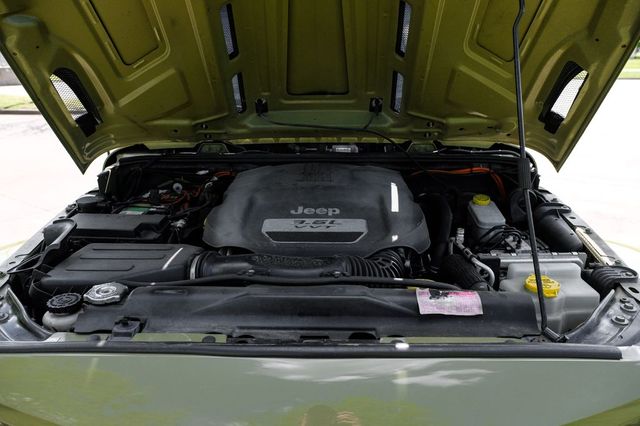 2013 Jeep Wrangler Unlimited Unlimited Sahara