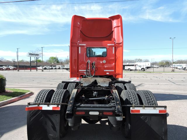 2013 Kenworth T800 Daycab