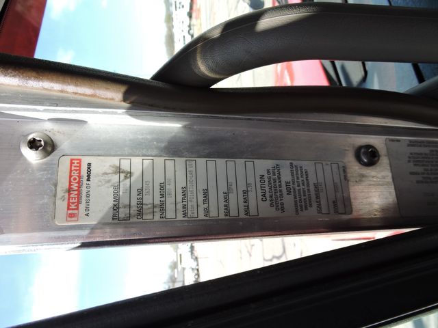 2013 Kenworth T800 Daycab