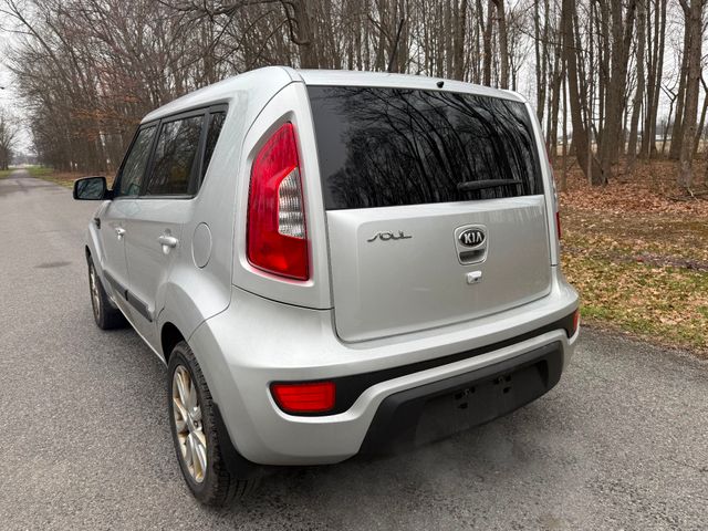 2013 Kia Soul +
