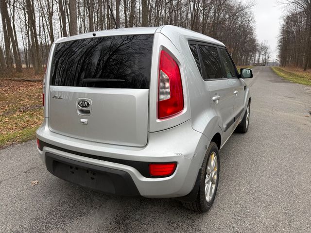 2013 Kia Soul +