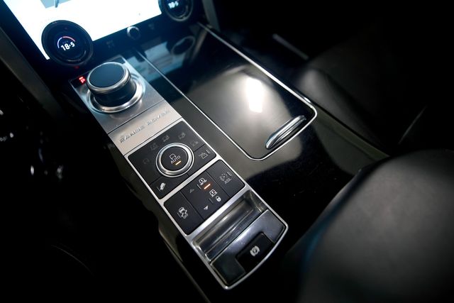 2013 Land Rover Range Rover Supercharged | Burbank, California | MDK International 2013 Land Rover Range Rover Supercharged | Burbank, California | MDK International