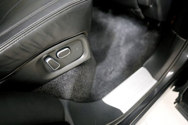 2013 Land Rover Range Rover Supercharged | Burbank, California | MDK International 2013 Land Rover Range Rover Supercharged | Burbank, California | MDK International