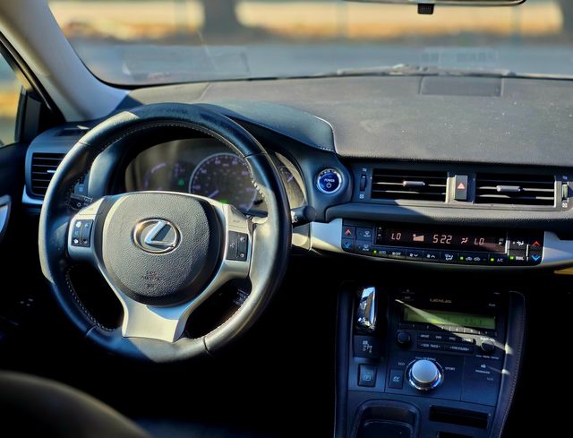 2013 Lexus CT 200h Base 2013 Lexus CT 200h Base