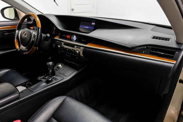 2013 Lexus ES 300h Luxury | Addison, TX | Addison Autoplex