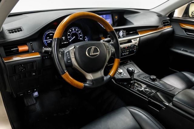 2013 Lexus ES 300h Luxury | Addison, TX | Addison Autoplex