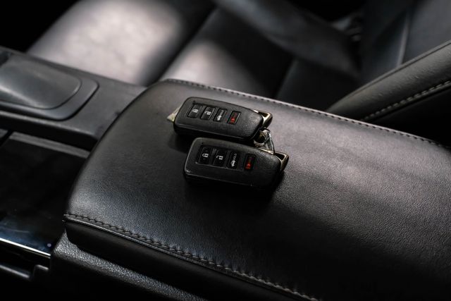 2013 Lexus ES 300h Luxury | Addison, TX | Addison Autoplex