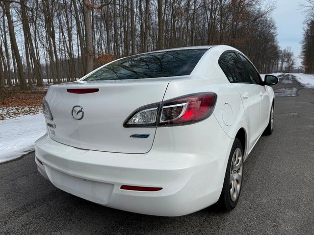 2013 Mazda Mazda3 i Sport